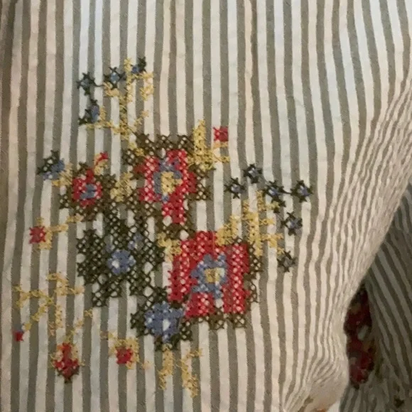 Fat Face UK seersucker blouse - Picture 2 of 9